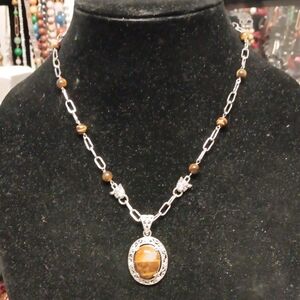 EverTrue Tigers Eye 29.65 ctw Fancy Necklace 18 Inches in Platinum Bond